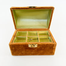 Load image into Gallery viewer, Velvet Jewelry Box
