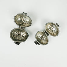 Load image into Gallery viewer, Vintage metal Pill Cases
