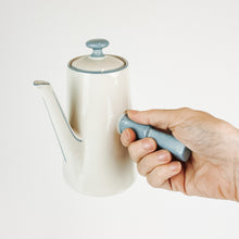 Load image into Gallery viewer, Victoria Tea Pot
