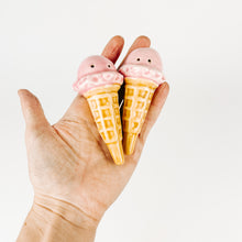 Load image into Gallery viewer, Strawberry Ice Cream Shakers
