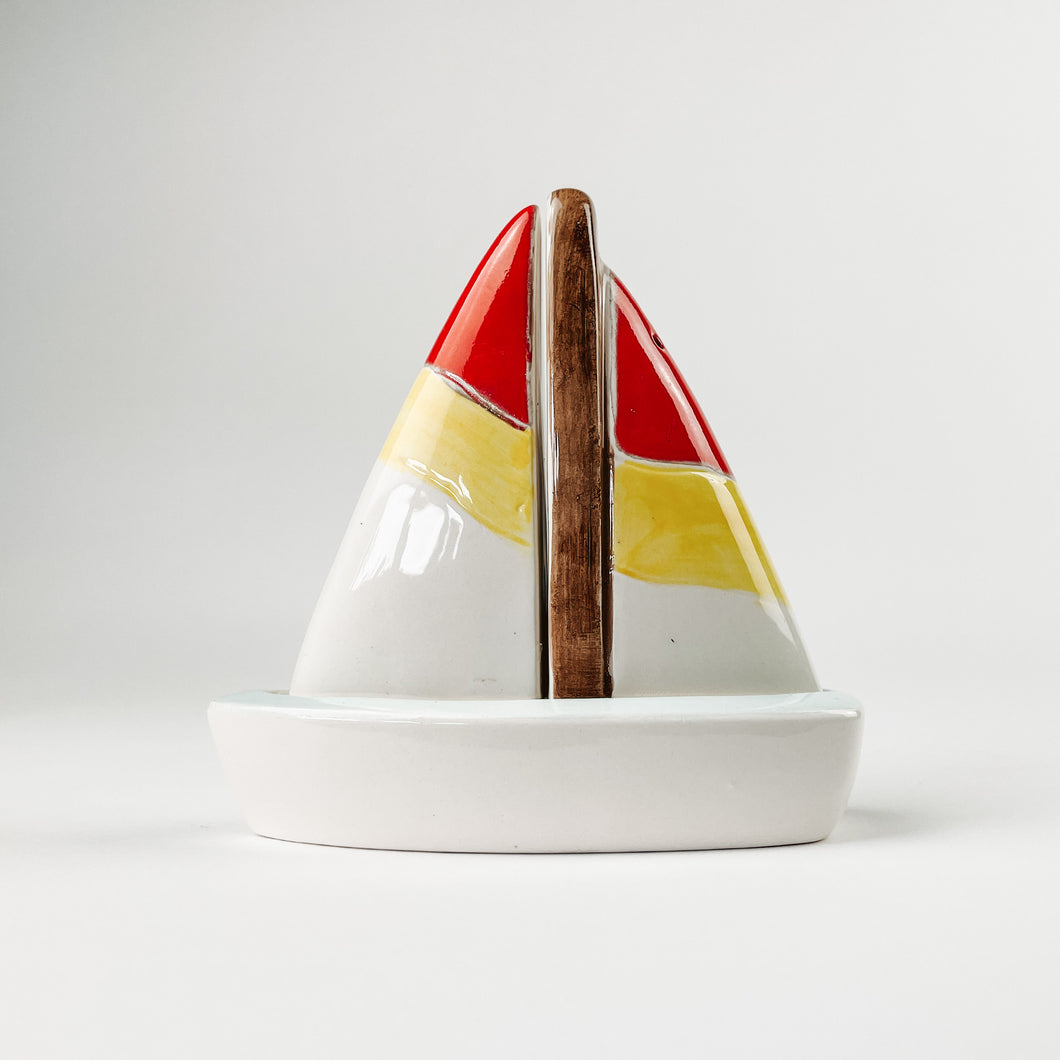 Sail Boat Shakers