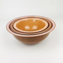 Load image into Gallery viewer, Set of 3 Pyrex Bowls
