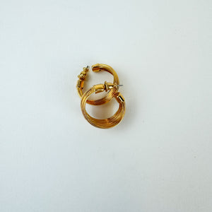 Vintage Gold Tone Earrings