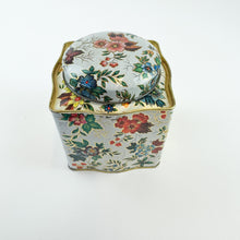 Load image into Gallery viewer, Vintage Tin
