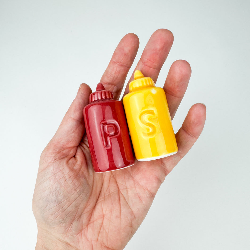 Ketchup and Mustard Shakers