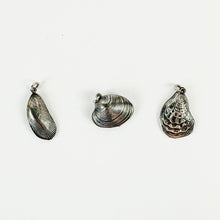 Load image into Gallery viewer, Vintage Silver Metal Charms
