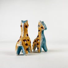 Load image into Gallery viewer, Pair of Giraffe Salt and Pepper Shakers
