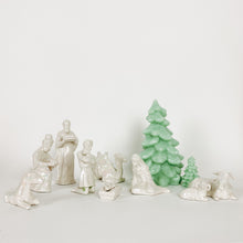 Load image into Gallery viewer, Small Glass Trees
