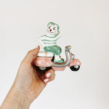 Load image into Gallery viewer, Vespa Cat Salt and Pepper Shakers
