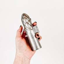 Load image into Gallery viewer, Vintage Asparagus Metal Joint Holder
