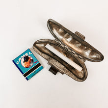 Load image into Gallery viewer, Metal Peapod Travel Case
