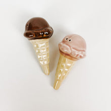 Load image into Gallery viewer, Vintage Ice Cream Cone Shakers
