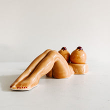 Load image into Gallery viewer, Vintage 1950’s Lady parts Salt and Pepper Shaker
