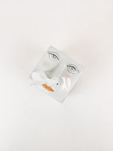 Load image into Gallery viewer, Ceramic Face Tissue Box
