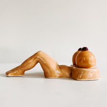 Load image into Gallery viewer, Vintage 1950’s Lady parts Salt and Pepper Shaker
